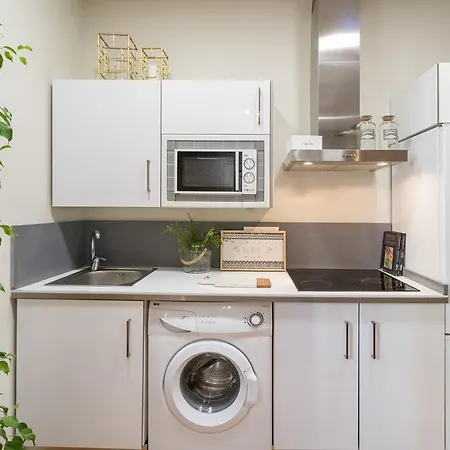 Apartamento En Plaza Fortuny Granada